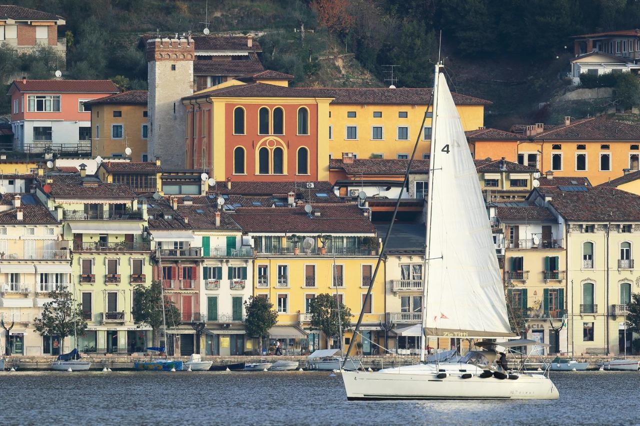 Antico Palazzo Signorile Apartment Salò Екстериор снимка
