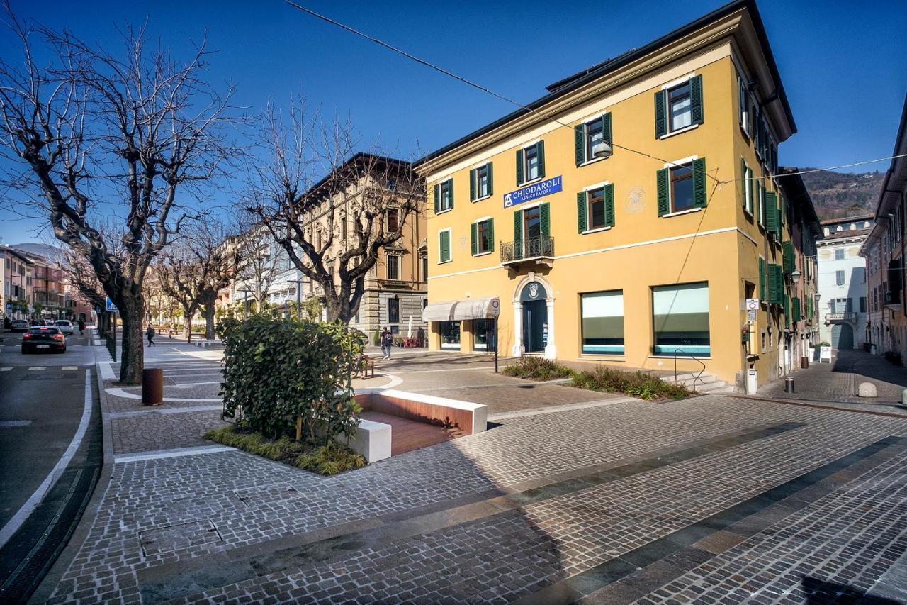 Antico Palazzo Signorile Apartment Salò Екстериор снимка