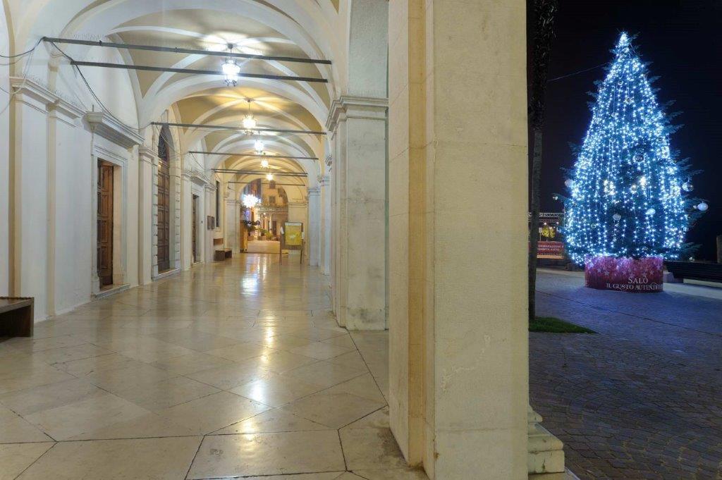 Antico Palazzo Signorile Apartment Salò Екстериор снимка
