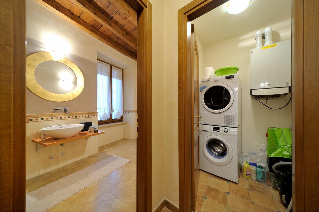 Antico Palazzo Signorile Apartment Salò Екстериор снимка