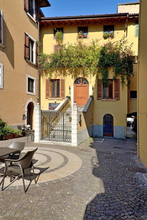 Antico Palazzo Signorile Apartment Salò Екстериор снимка