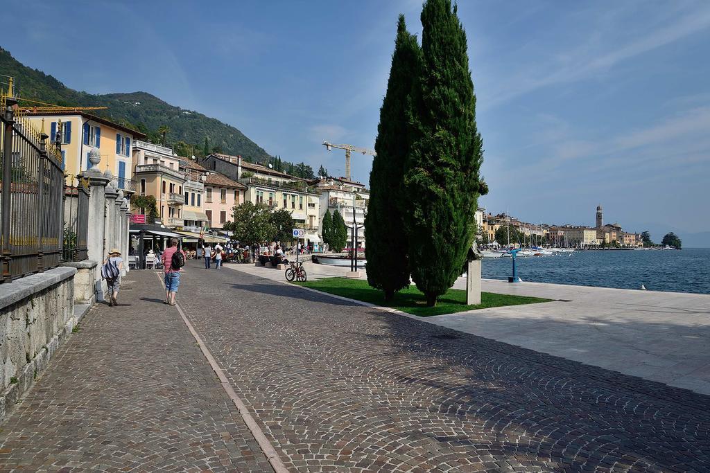 Antico Palazzo Signorile Apartment Salò Екстериор снимка